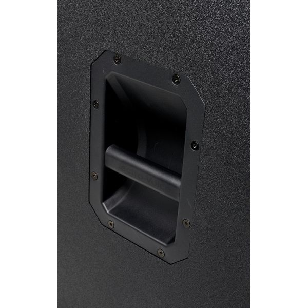EV ELX200-18SP Subwoofer close-up view